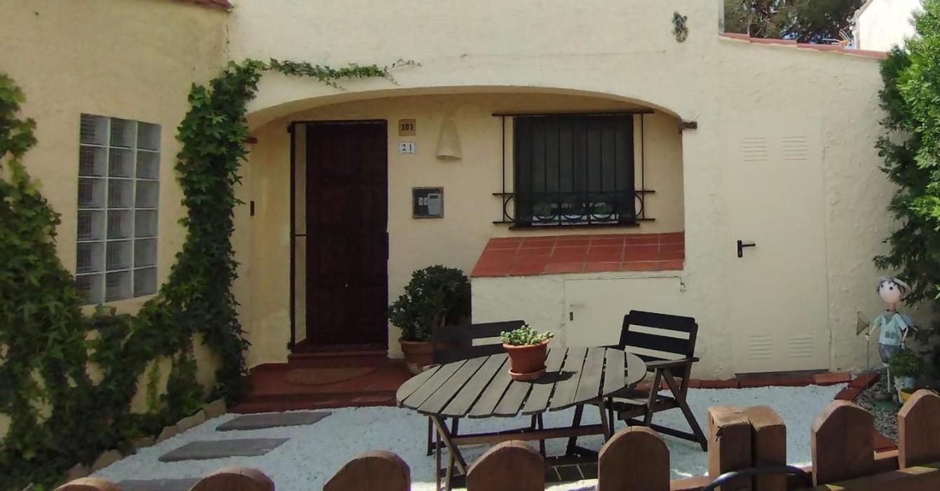 Casa Atenes L'Estartit Exterior photo